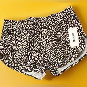 Hurley Women’s Casual Running Lounge Boy Shorts Animal Print Stretch SP or M